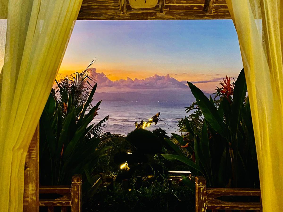 ホテル Gara Gara Sea View Batununggul エクステリア 写真